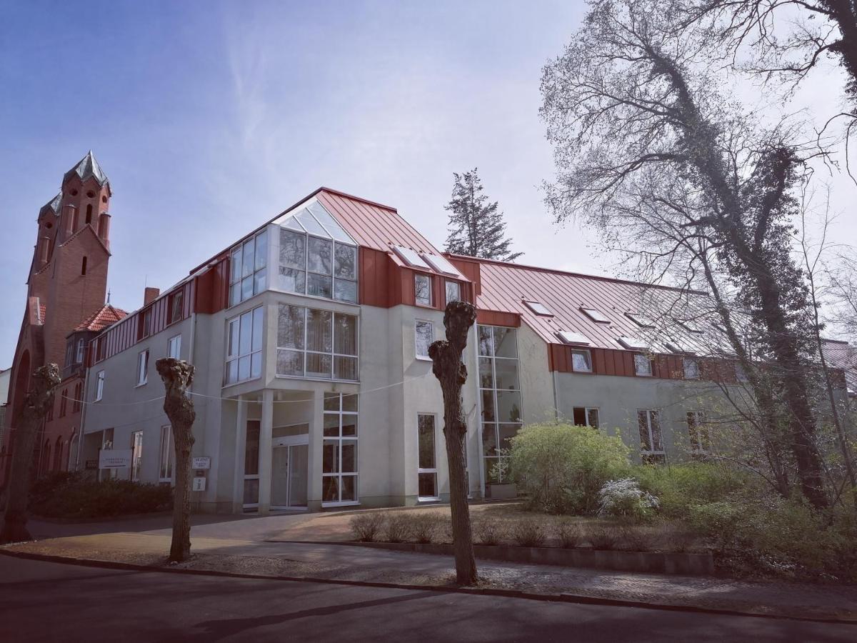 Akzent Parkhotel Trebbin Exteriör bild