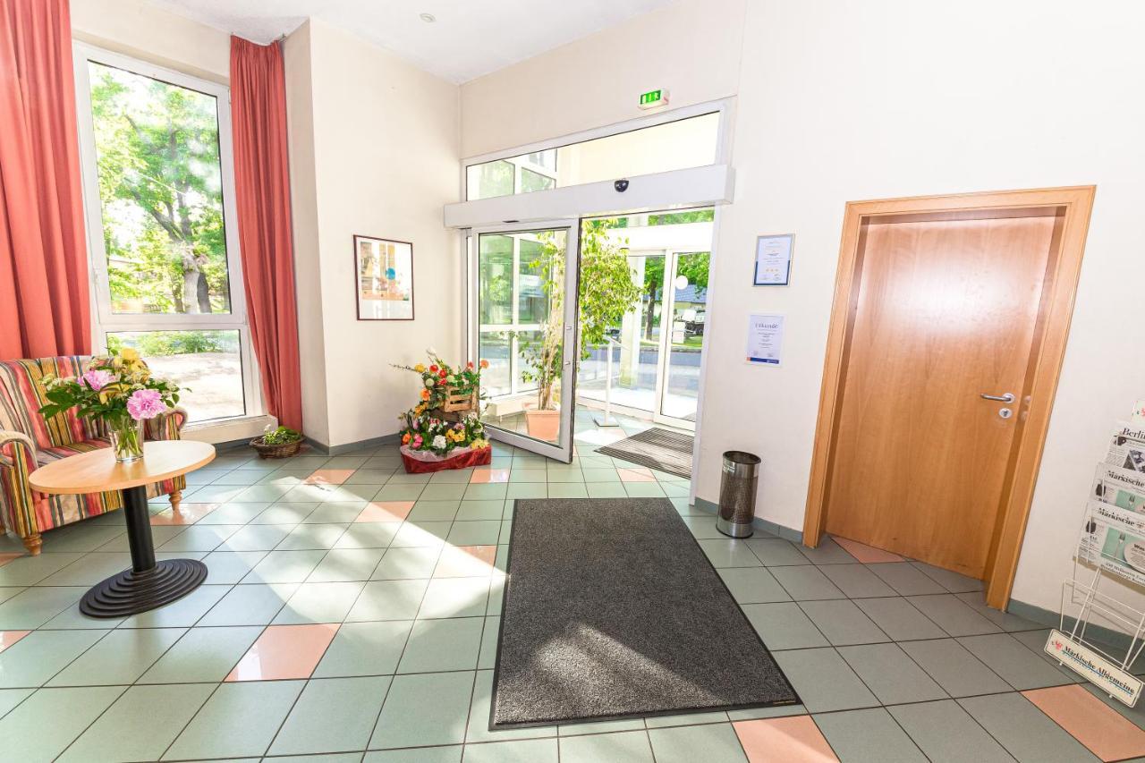 Akzent Parkhotel Trebbin Exteriör bild