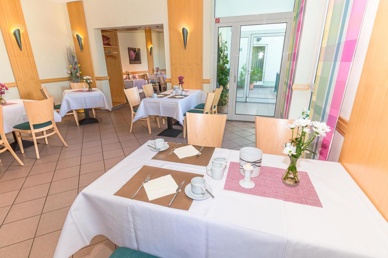 Akzent Parkhotel Trebbin Exteriör bild