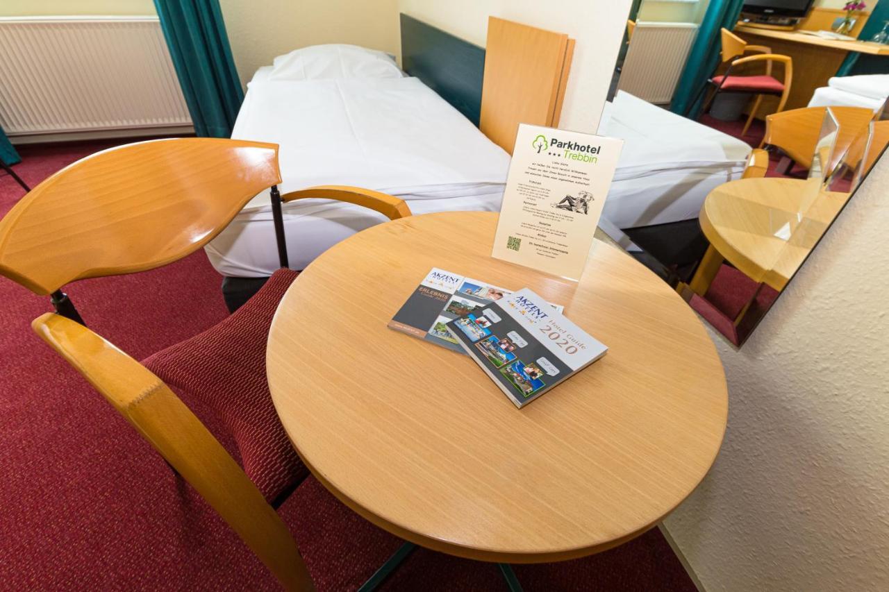 Akzent Parkhotel Trebbin Exteriör bild