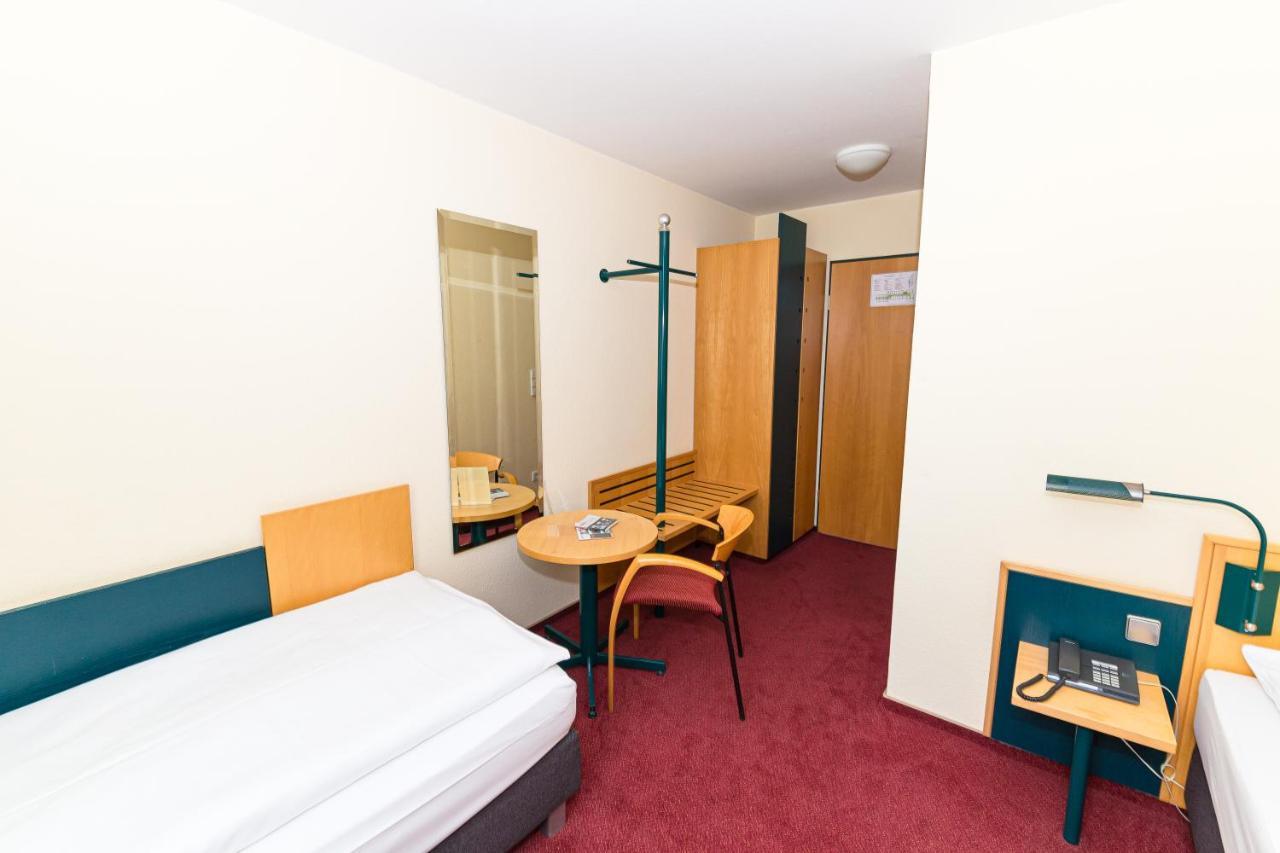 Akzent Parkhotel Trebbin Exteriör bild