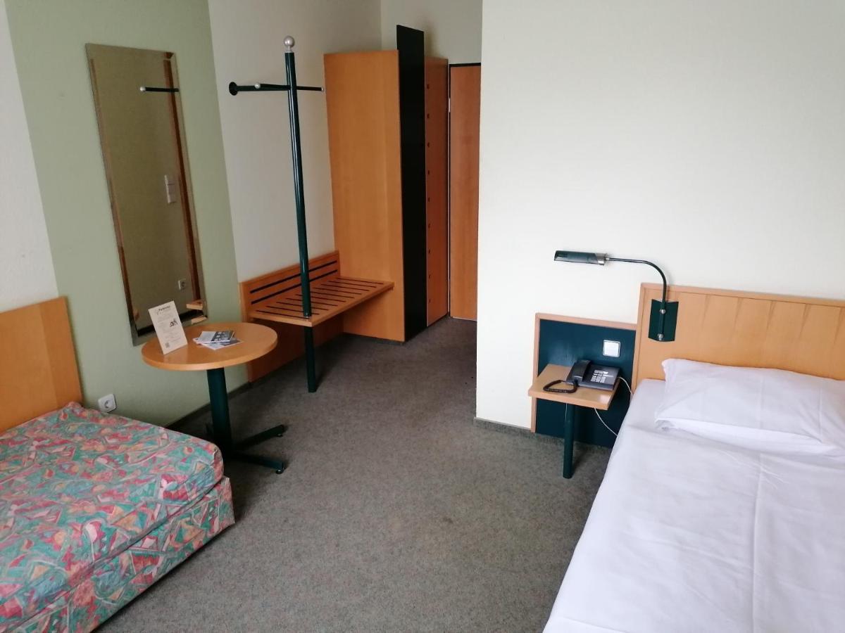 Akzent Parkhotel Trebbin Exteriör bild
